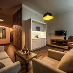 Topolowa Residence - Loftaffair Collection